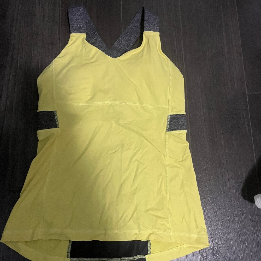 Lululemon tank